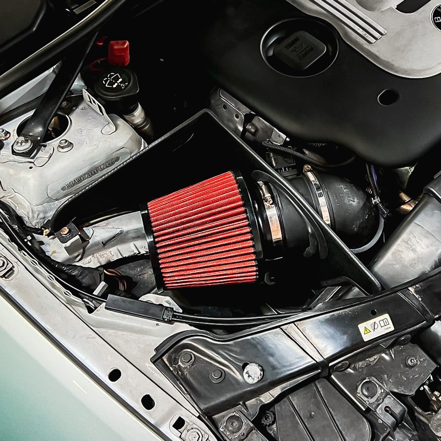 DIRENZA Cold Air Induction Kit – BMW 3 Series E90 E91 E92 E93 335D 05-13