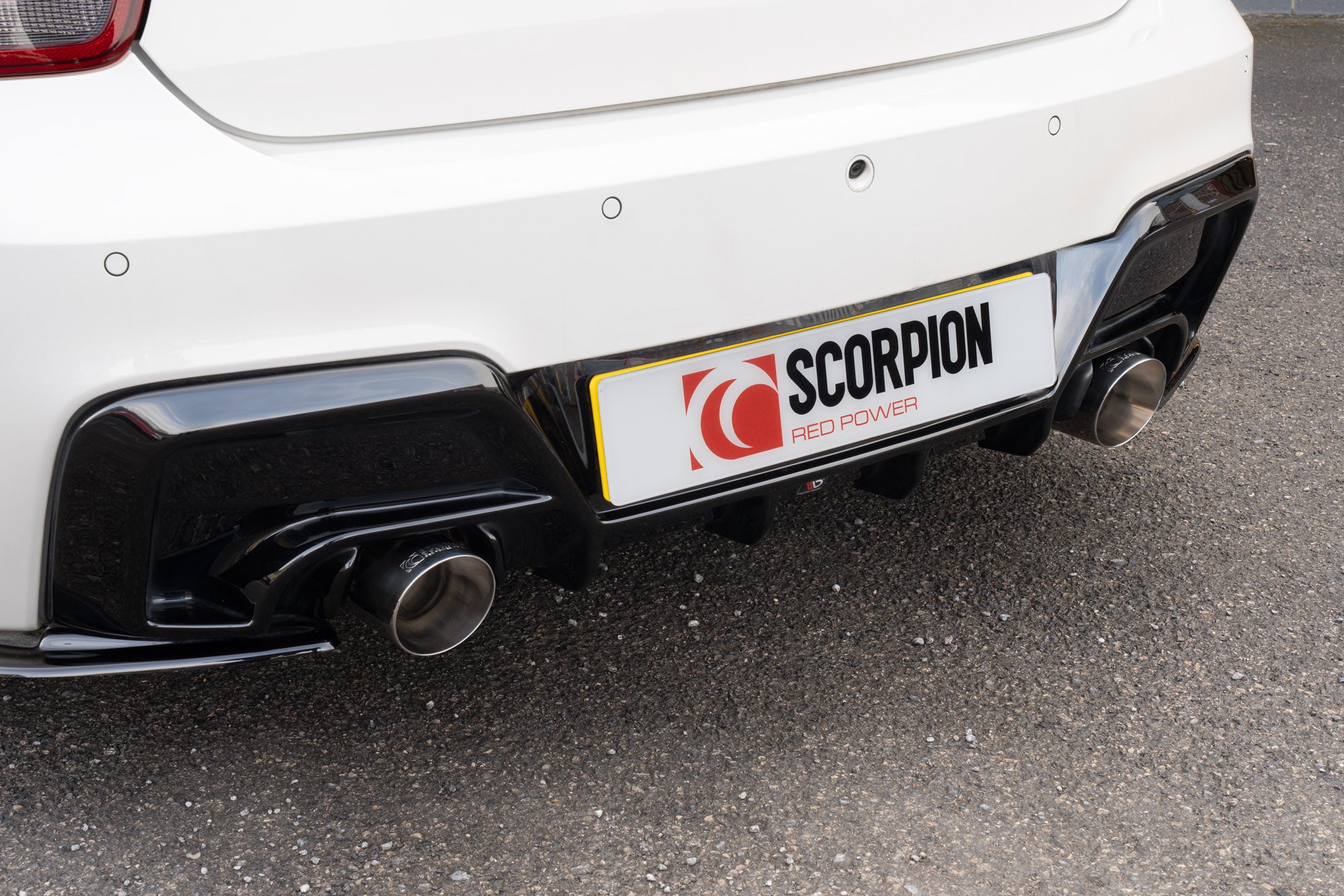 SCORPION F20 M135i Non-resonated cat-back system without valve (Daytona trims)